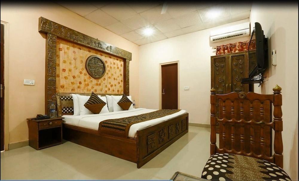 Hotel Green Lotus Dwarka Delhi  Exteriör bild